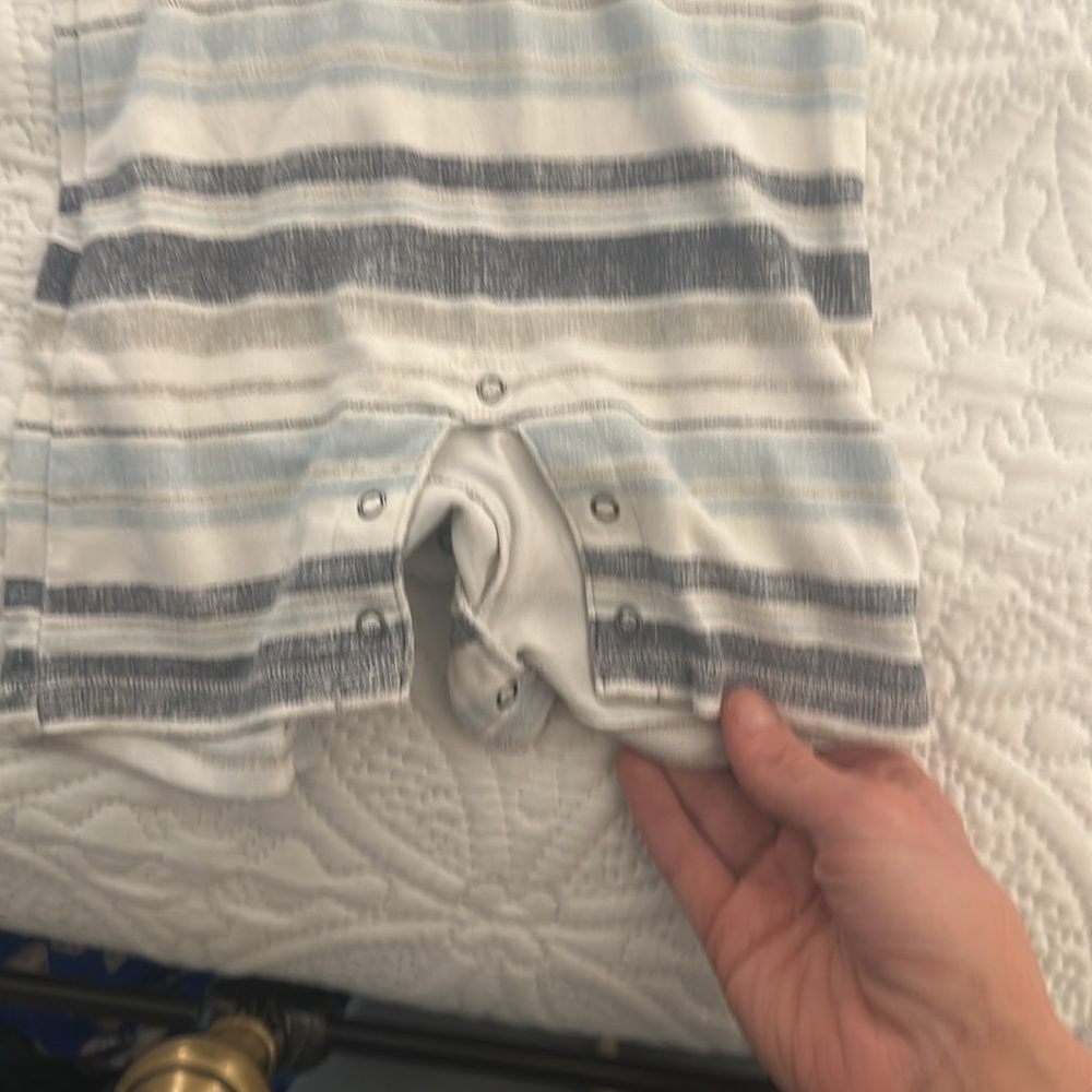 Splendid 3-6 months Baby Rompers - Picture 3 of 4